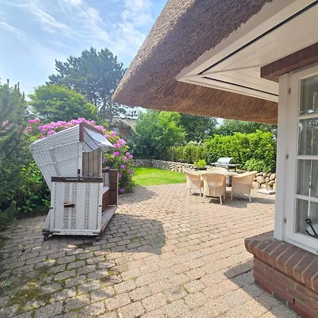 Caecilienhof Ost Ferienhaus *